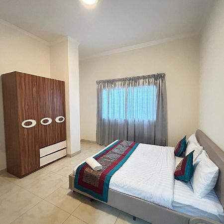 Al Hayat Suites Apartment Манама Екстериор снимка