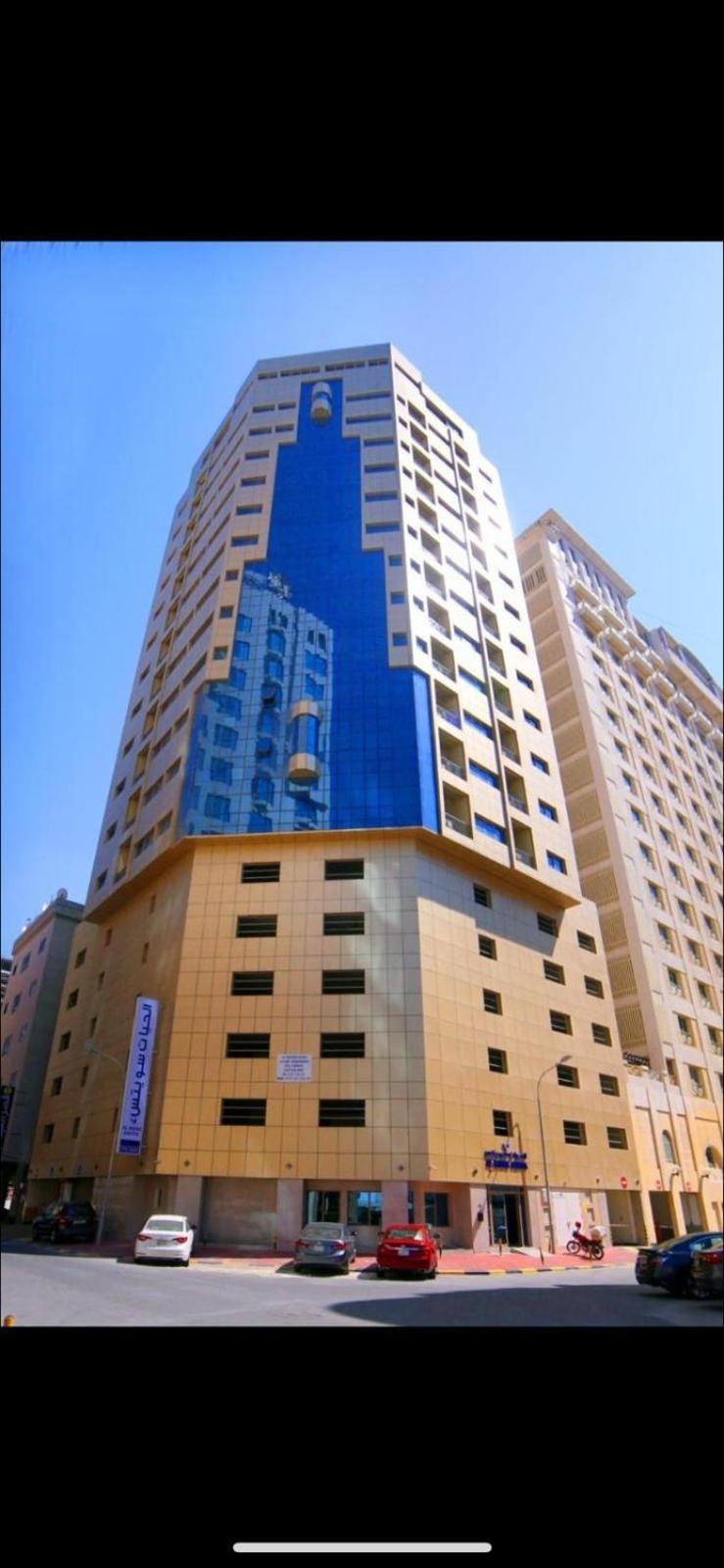 Al Hayat Suites Apartment Манама Екстериор снимка