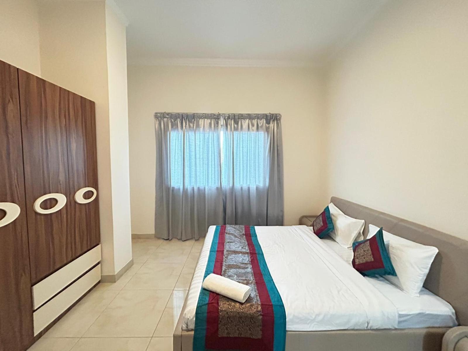 Al Hayat Suites Apartment Манама Екстериор снимка