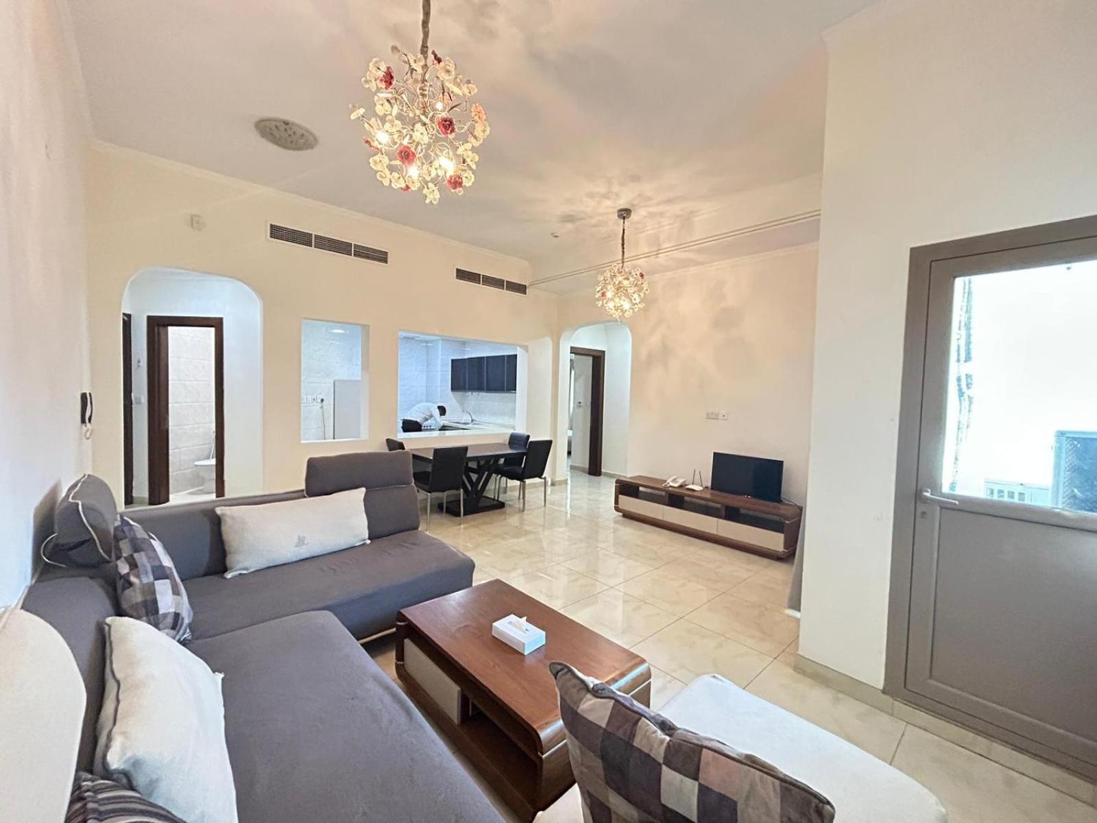 Al Hayat Suites Apartment Манама Екстериор снимка